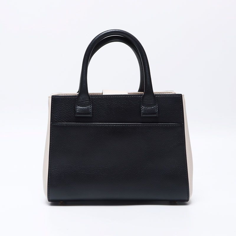 CHANEL シャネル ハンドバッグ 24番台 2016-2017 ミニ エグゼ CHANEL シャネル ハンドバッグ 24番台 2016-2017 ミニ エグゼ