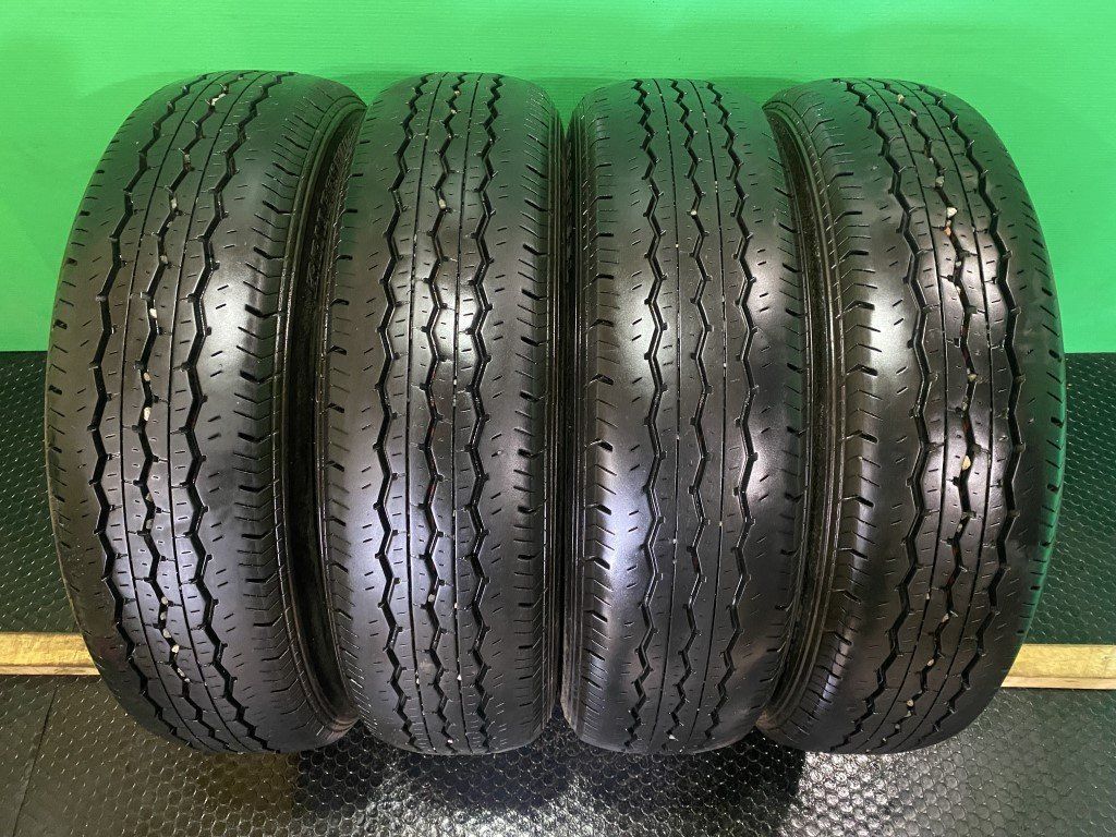 BS RD-613 STEEL 195/80R15 107/105L LT 15インチ 夏タイヤ 4本 2018 
