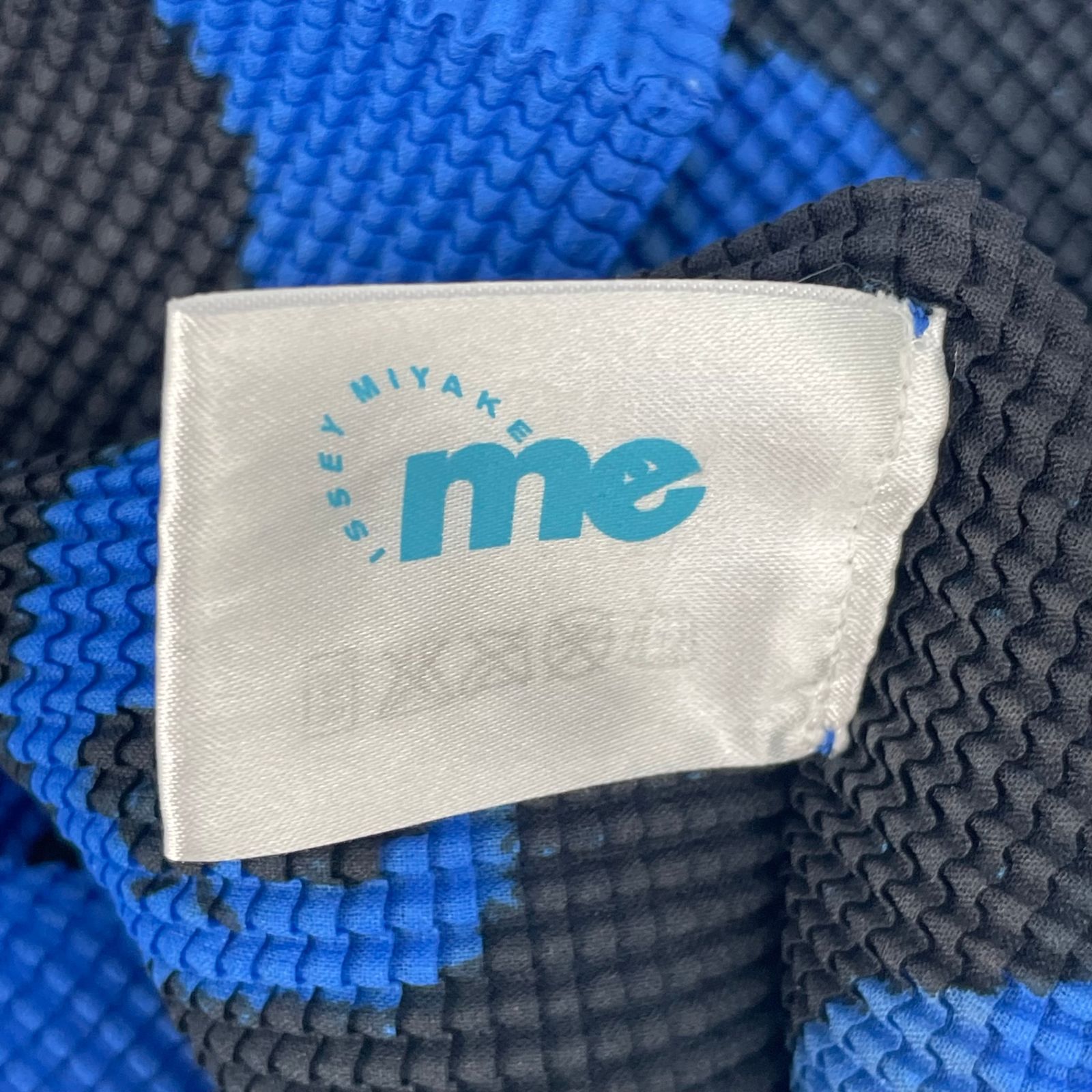 極美品 ミー イッセイミヤケ me ISSEY MIYAKE シャツ ブラウス