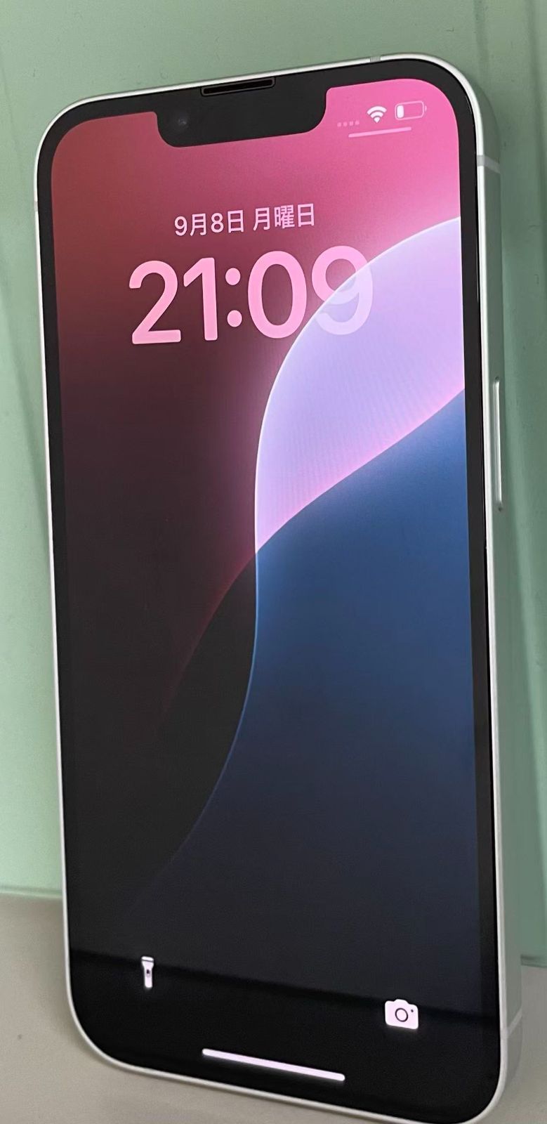 超美品 Apple iPhone 16e 128GB White バッテリー100% - メルカリ