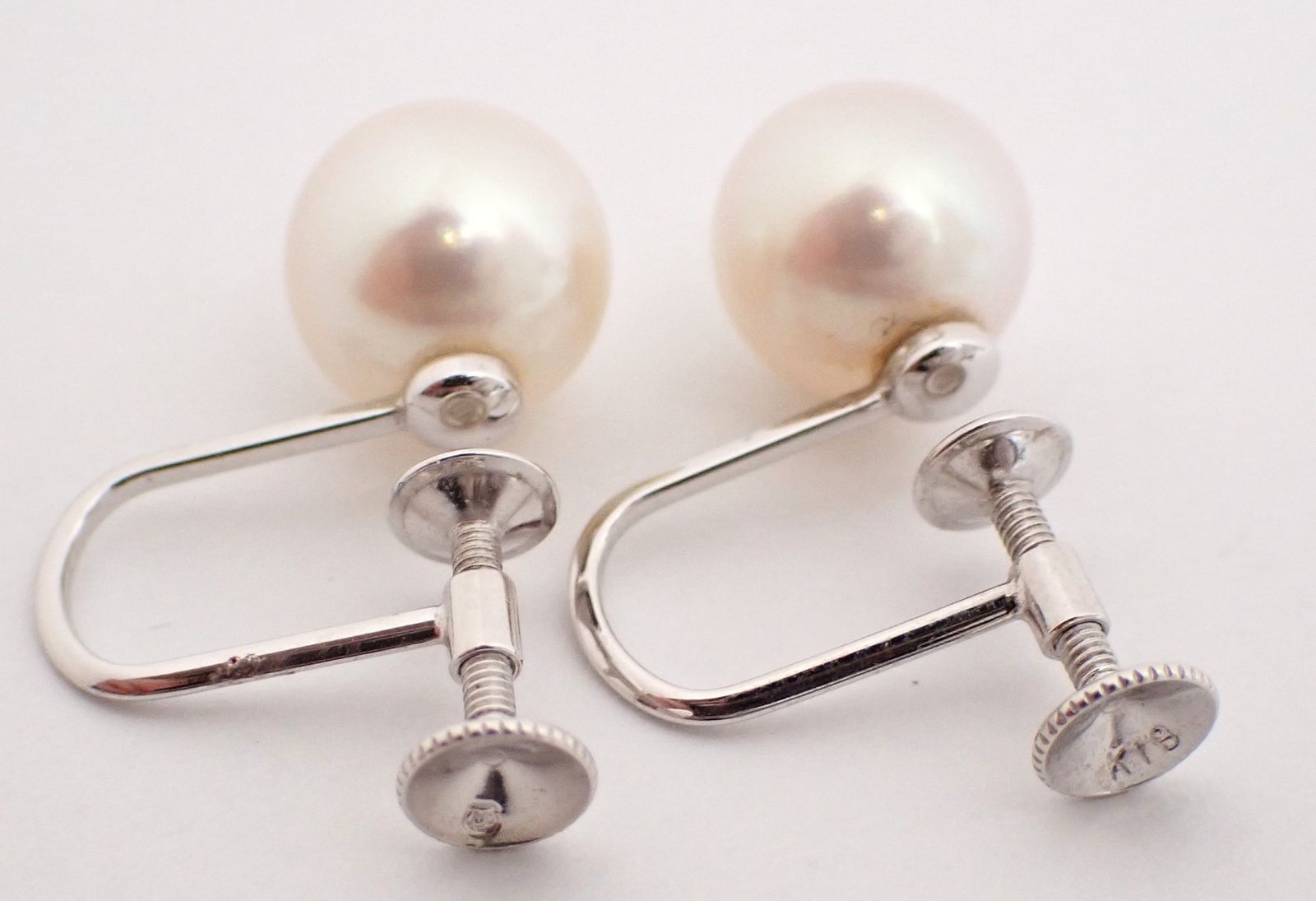 箱付き MIKIMOTO(ミキモト) パールイヤリング 7.7mm K18WG 2.5g  