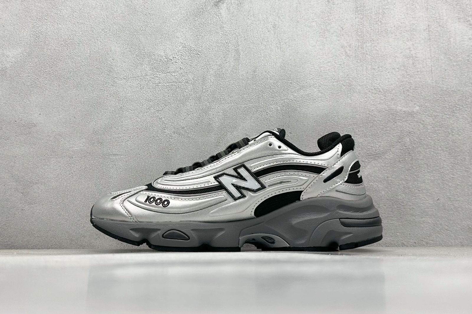 New Balance M1000EGR M1000EGR サイズ24.5 New Balance】M1000(スニーカー)｜シューズ｜emmi（エミ）の通販