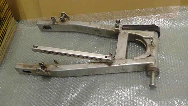 SRX400 1JL-034xxx の スイングアーム:#1741654214