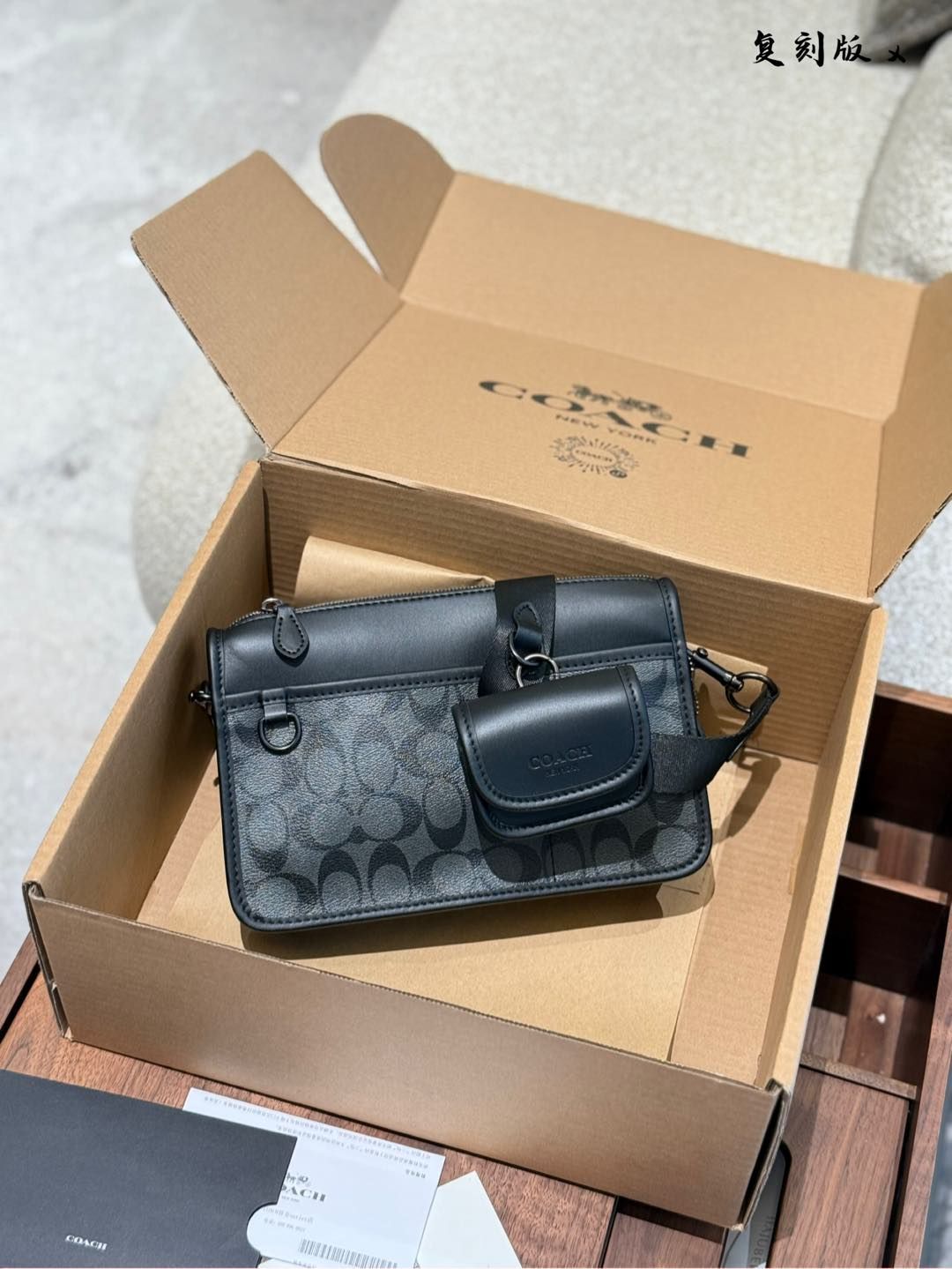 今日 COACH Men s Track Crossbody コーチ メンズ トラック クロスボディ-WTO輸入2