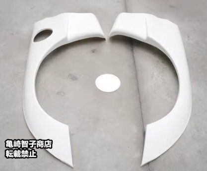 ゴールドスタッドピアス ミニマル 箱付き ユニセックス セリーヌ 【当日発送】 ゴールドスタッドピアス ミニマル 箱付き ユニセックス セリーヌ