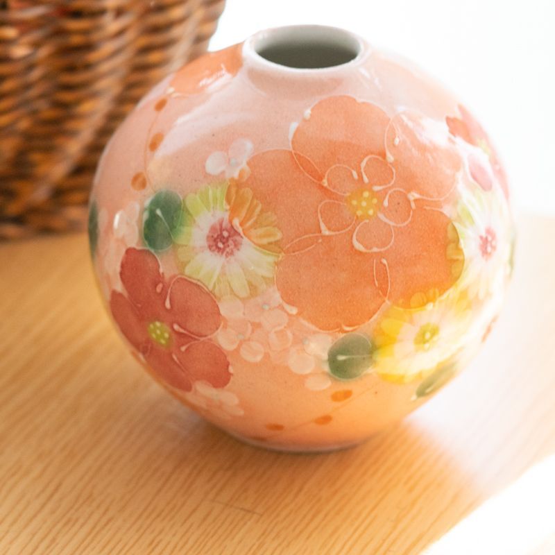新品ゆずりは工房 瀬戸焼手描き 紅彩花化粧 丸花入 花瓶 生け花