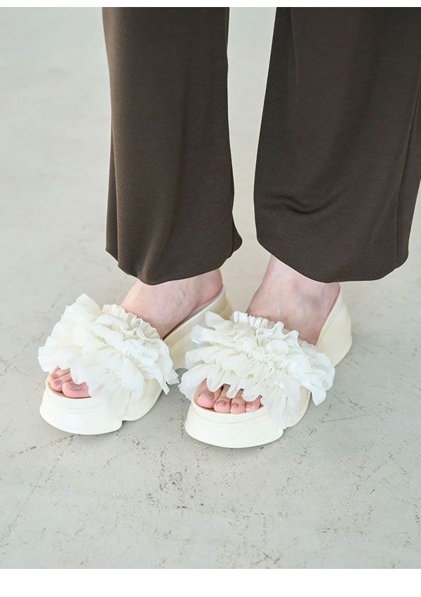 SNIDEL フリルスニーカーソールサンダル 新作10%OFF】 【即納】スナイデル SNIDEL 靴 25春夏 フリルサンダル