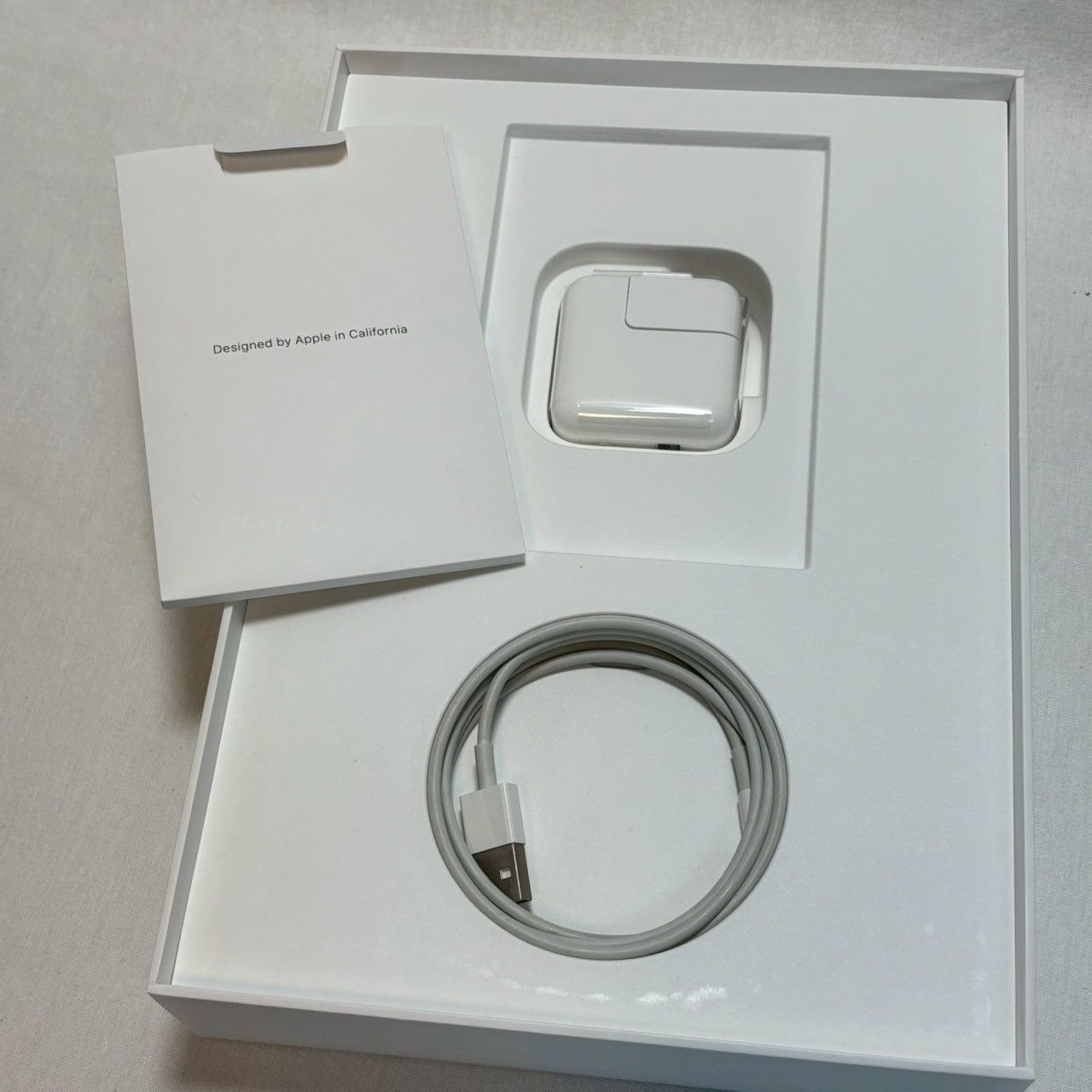 整備済 iPad|第6世代|Wi-Fi|32GB|ブロッシュゴールド|バッテリー良好|No.713