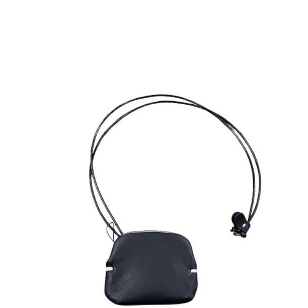 Dono/ 天溝がま口 S ストラップ付き Dono/ 天溝がま口 S ストラップ付き - メルカリ