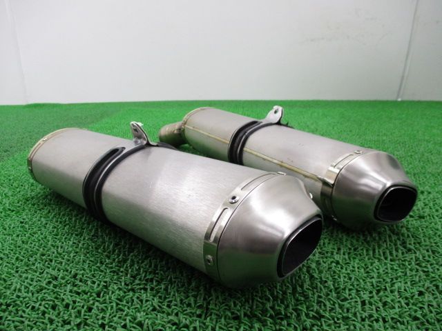 848 1198 サイレンサーマフラー 左右 573.1.299.1E ドゥカティ 純正  バイク 部品 コンディション良好 コケキズ無し 品薄 希少品