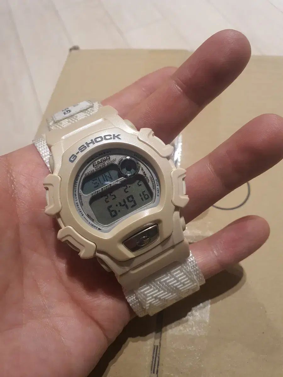 【雷市場（ポンジャン）商品韓国直送】 G-シェイクヴィンテージ CASIO(カシオ)