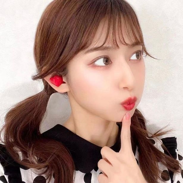 箱付き新品未開封】HeartBuds（レッド）ハート型Bluetooth