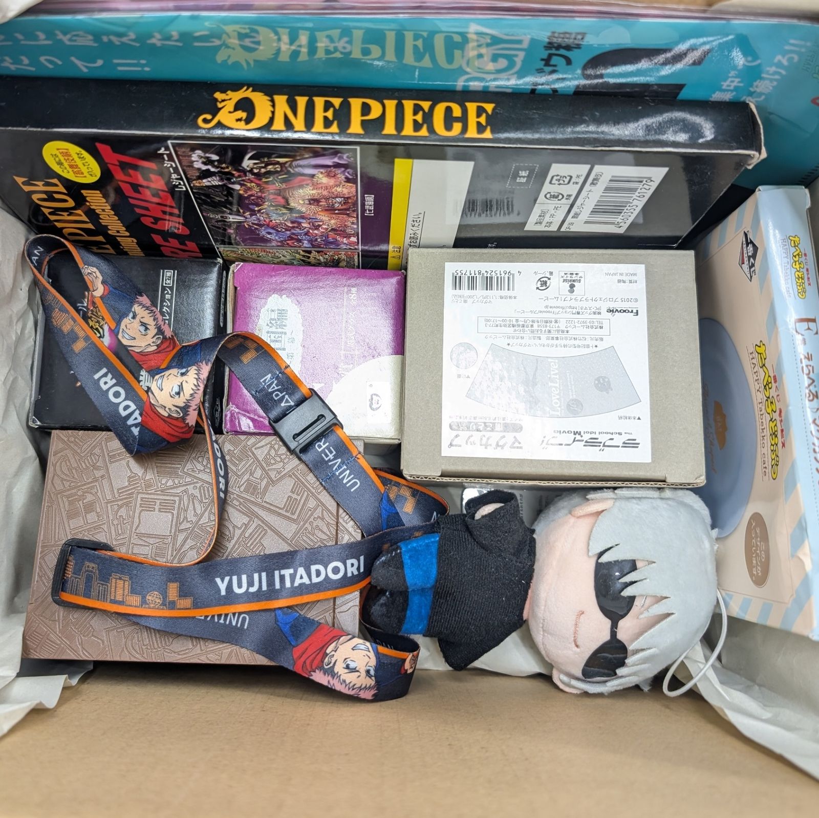 アニメグッズ 大量 まとめ売り 80サイズ 5910A 呪術廻戦 ワンピ リゼロ