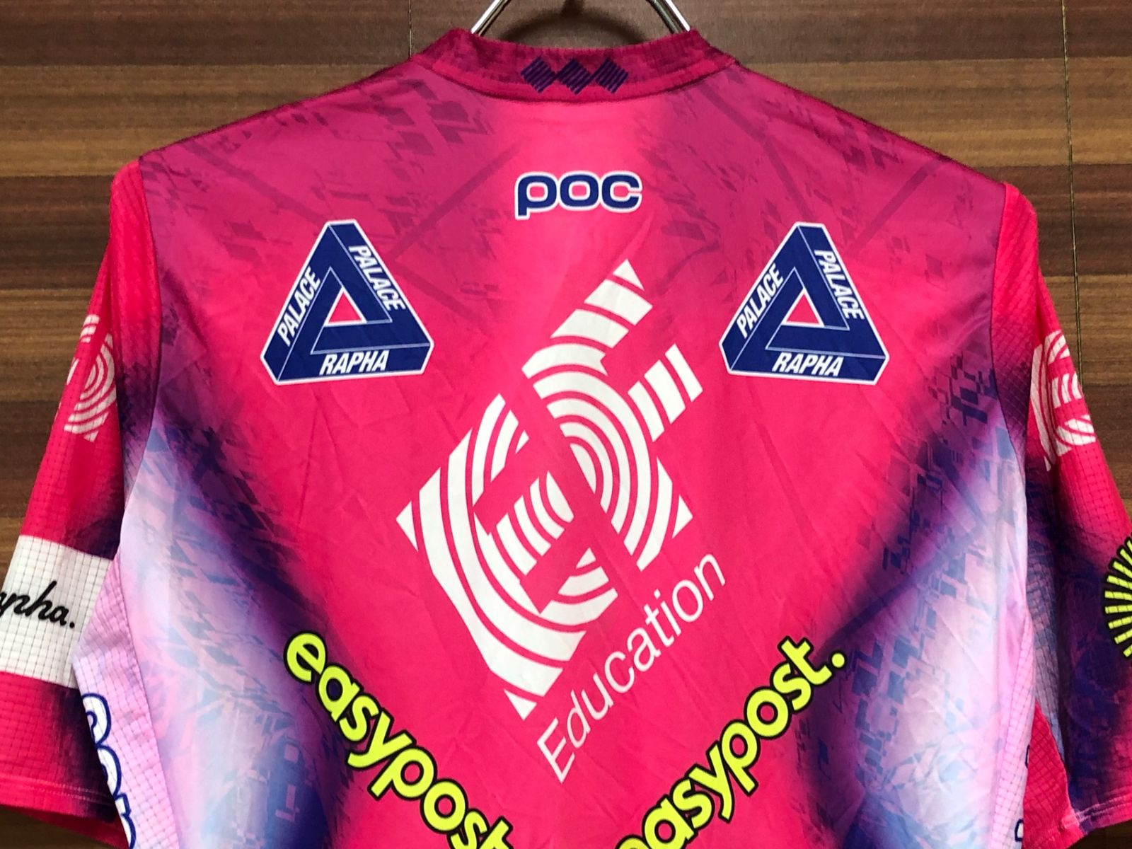 新品未使用★ラファ Rapha FLYWEIGHT JERSEY★ハイビズピンク 新品未使用☆ラファ Rapha FLYWEIGHT JERSEY☆ハイビズピンク
