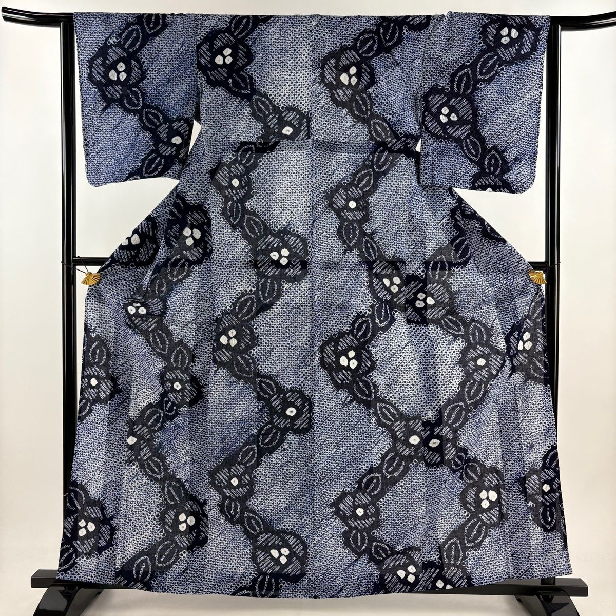 浴衣 身丈162.5cm 裄丈63cm S 絞り浴衣 椿 紺色 綿 名品