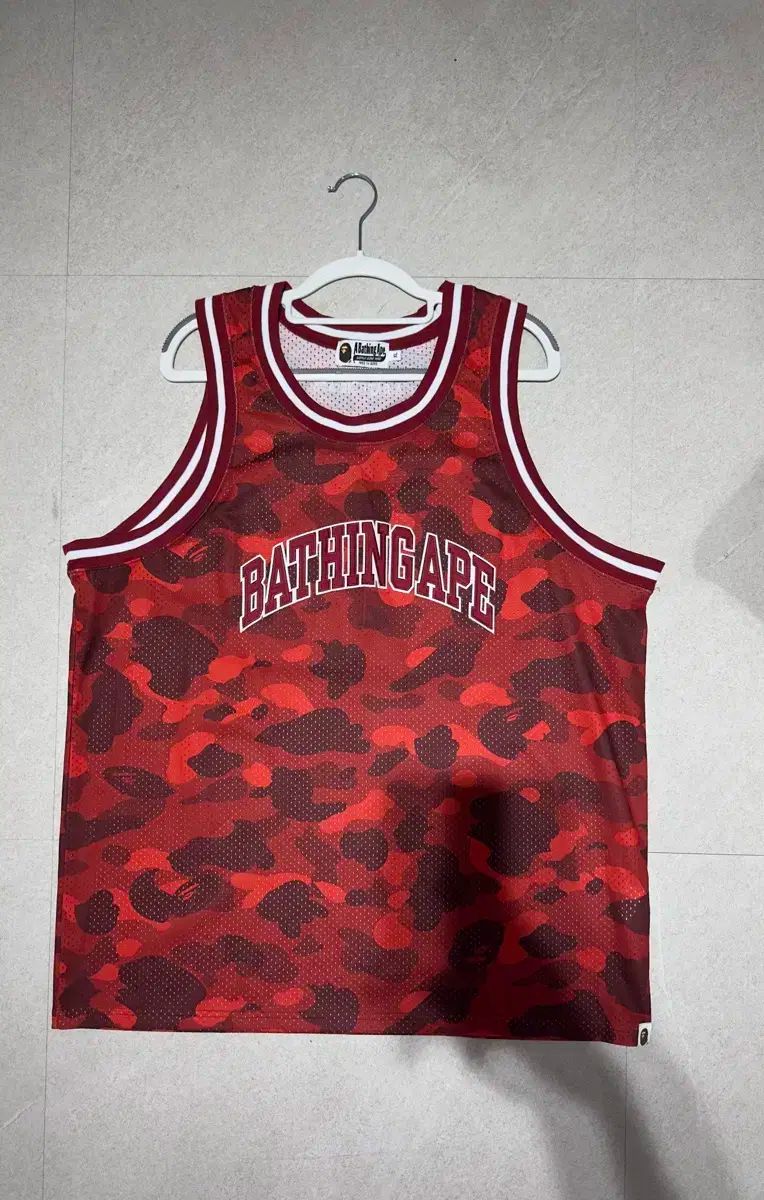 A BATHING APE(アベイシングエイプ) 赤 バスケットボールジャージ XL