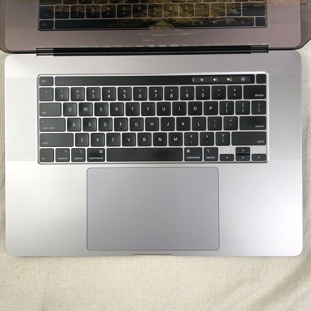 Apple - 【本体のみ】Apple MacBook Pro (16インチ, 2019)【Touch Bar・Radeon Pro 5500M・i7・32GB・1TB】A2141 EMC3347/LT-250650（295160） Amazon.com: Apple MacBook Pro Late 2019 with 2.6GHz Intel