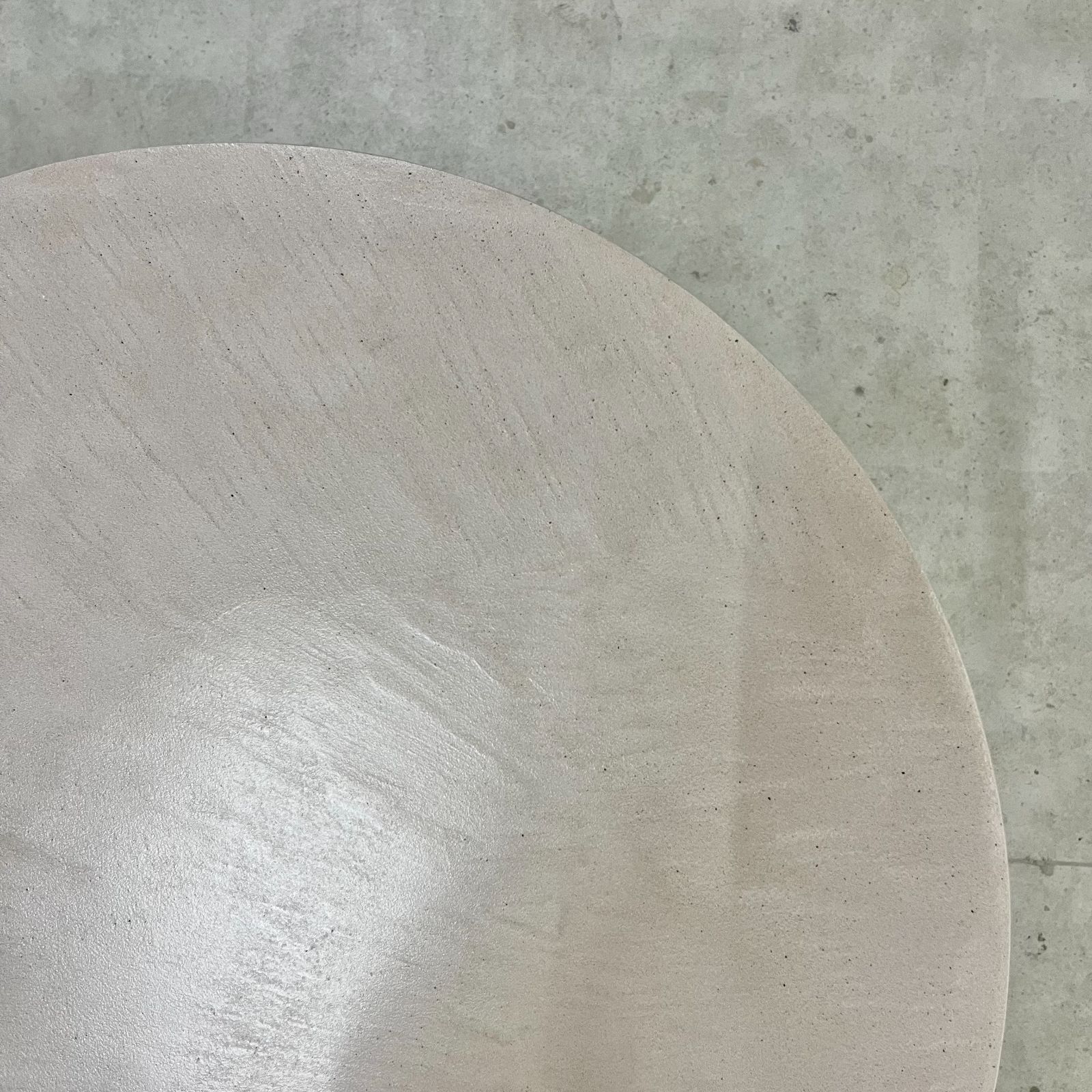 【アウトレットNo.73】モールテックス 天板のみ 丸 円 Φ70cm 厚み34mm アイボリー モールテックス 丸 天板のみ (木製脚/サイズオーダー) | MOKUHARU