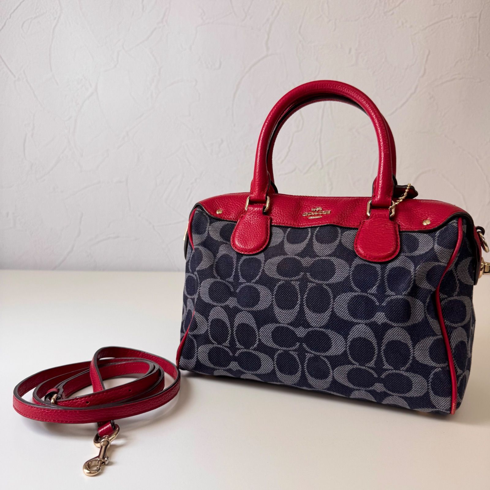 美品 COACH ショルダーバッグ 2way ミニベネット ターンロック レザー