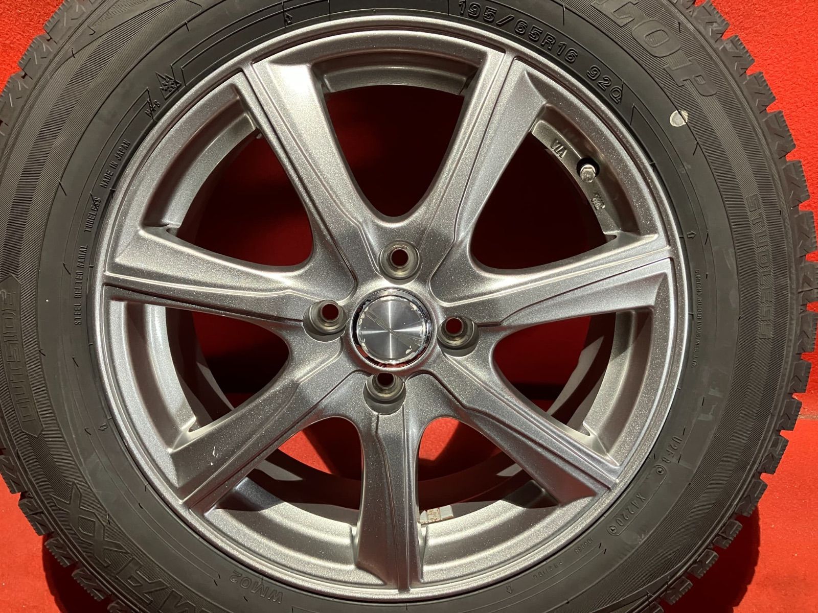 スタッドレスタイヤホイールセット 195 65R16 DUNLOP WM02 16x6.0J 45 100 4H 社外 PRD 4本SET