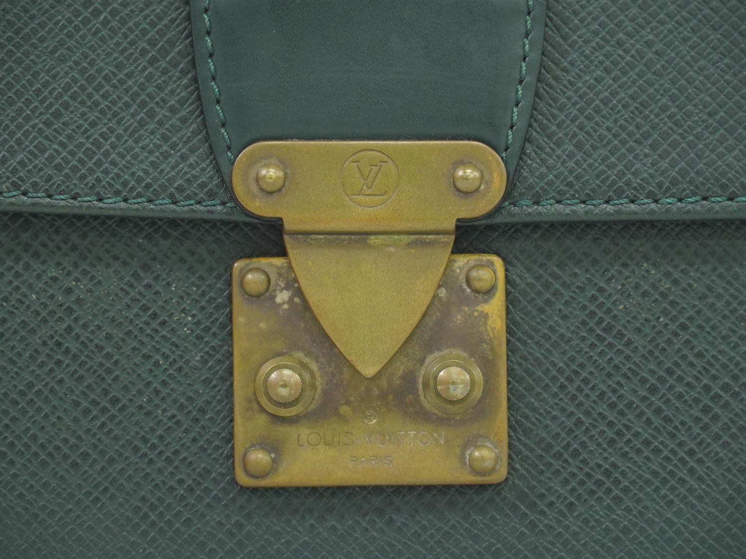 本物 ルイヴィトン LOUIS VUITTON LV ポシェット クラド タイガ レザー 
