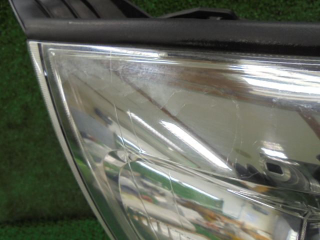 ヘッドライト右 コイト28-221