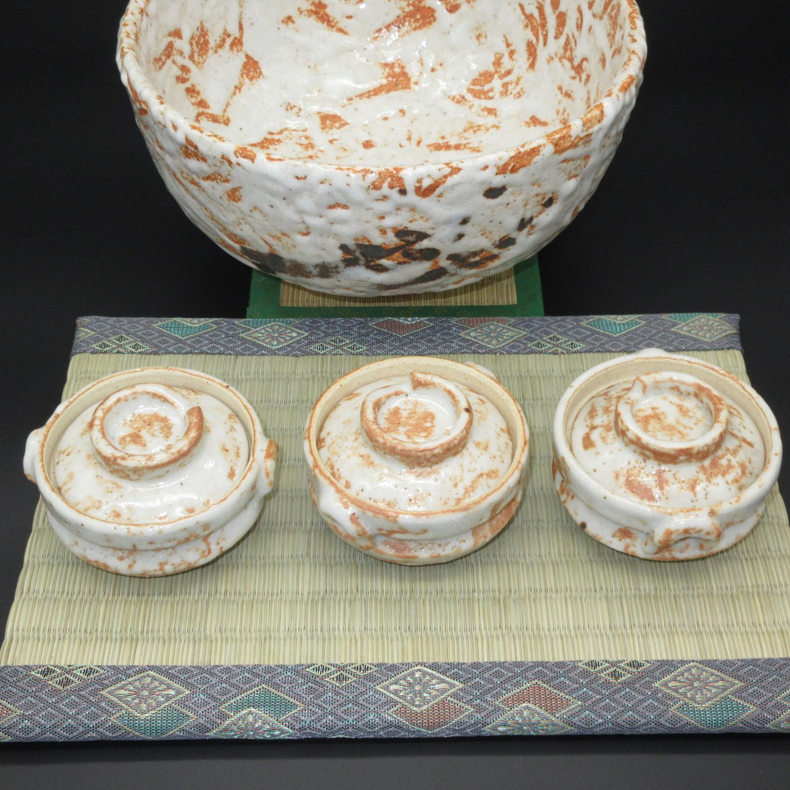 志野菓子器 2枚セット 美濃焼き 清山窯 清山陶舎 ☆陶器 瀬戸物 美濃焼 清山窯 志野 大鉢 中鉢 小鉢 珍味入れ