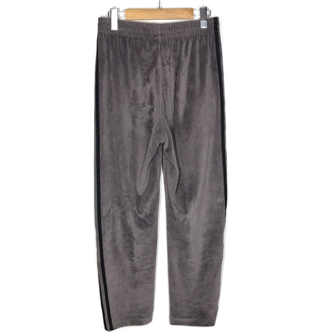 倉吉店 adidas Originals アディダスオリジナルス パンツ U VELOUR SST PANT ベロアトラックパンツ JX1557 グレー サイズ M 107