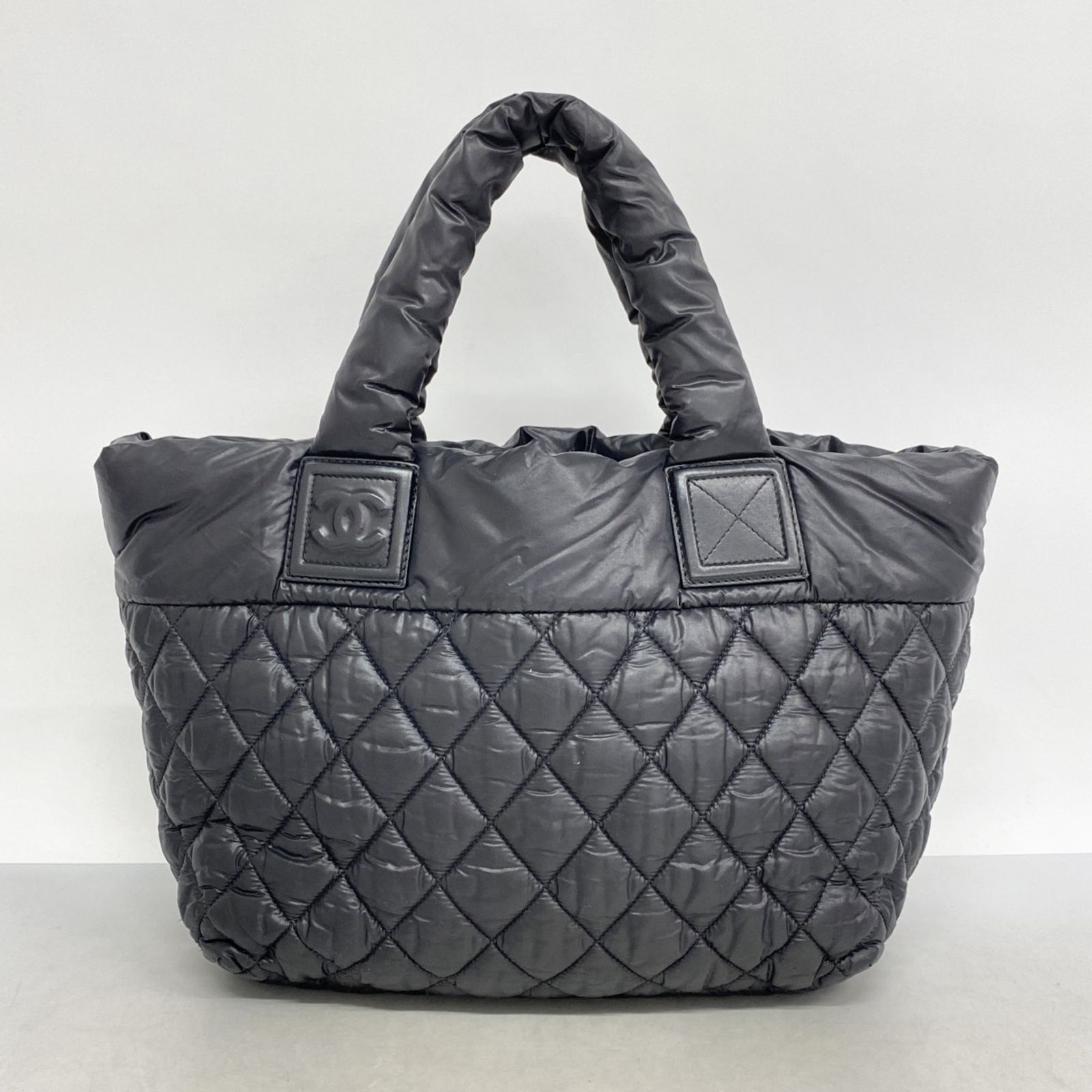 Chanel シャネル