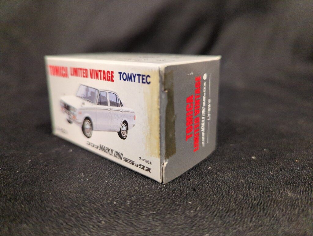 【新品】TOMICALIMITEDVINTAGE コロナMARKⅡ1900DX。 トミーテック TOMICA LIMITED VINTAGE コロナ マークII 1900