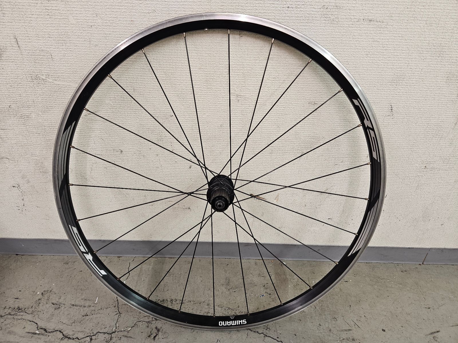 【送料込】シマノ WH-RS010　622x15-18C 11s　+チューブ □ SHIMANO WH-RS010 622×15c 11s シマノ リアホイール