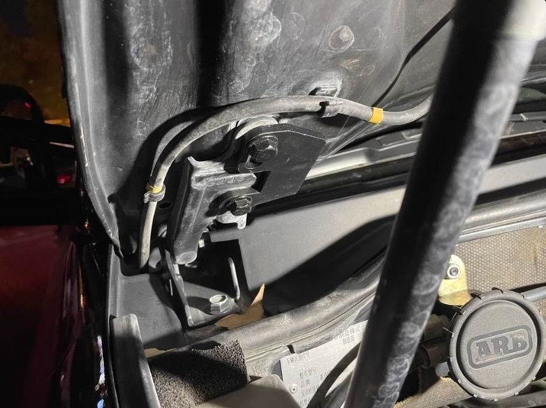 ヒンジフラッグ アンテナヒンジ