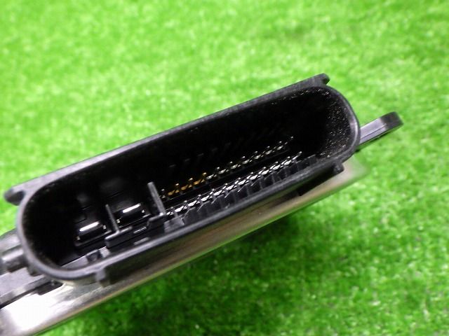 トヨタ MXUA80/85 ハリアー 純正 ヘッドライト LEDコンピューター