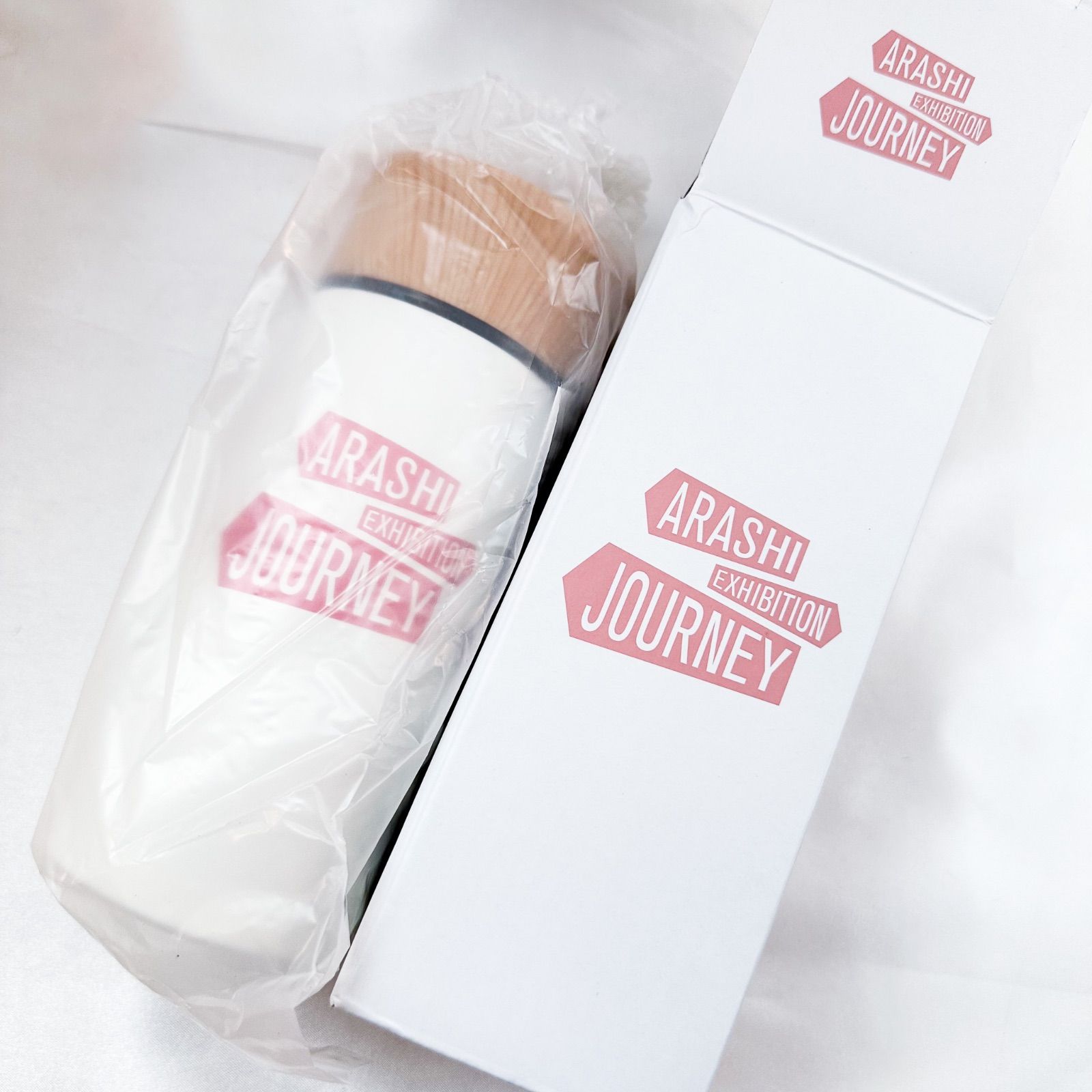 新品 嵐 嵐を旅する展覧会 ドリンクボトル(ピンク / グリーン) 2点