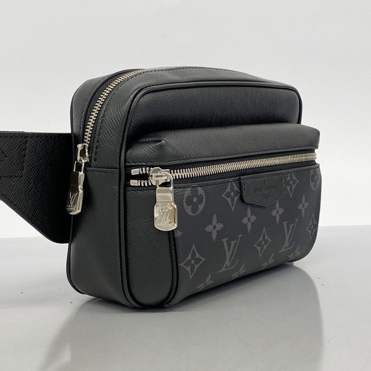 LOUIS VUITTON◆M30245/バムバッグ アウトドア/モノグラム エクリプス タイガ/ウエストバッグ/BLK ルイヴィトン タイガラマ バムバッグ アウトドア M30245
