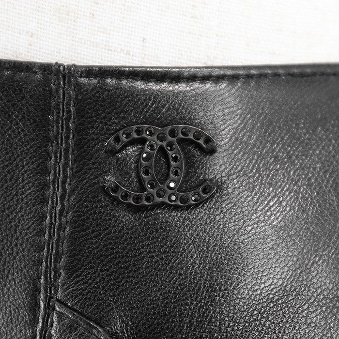 CHANEL シャネル