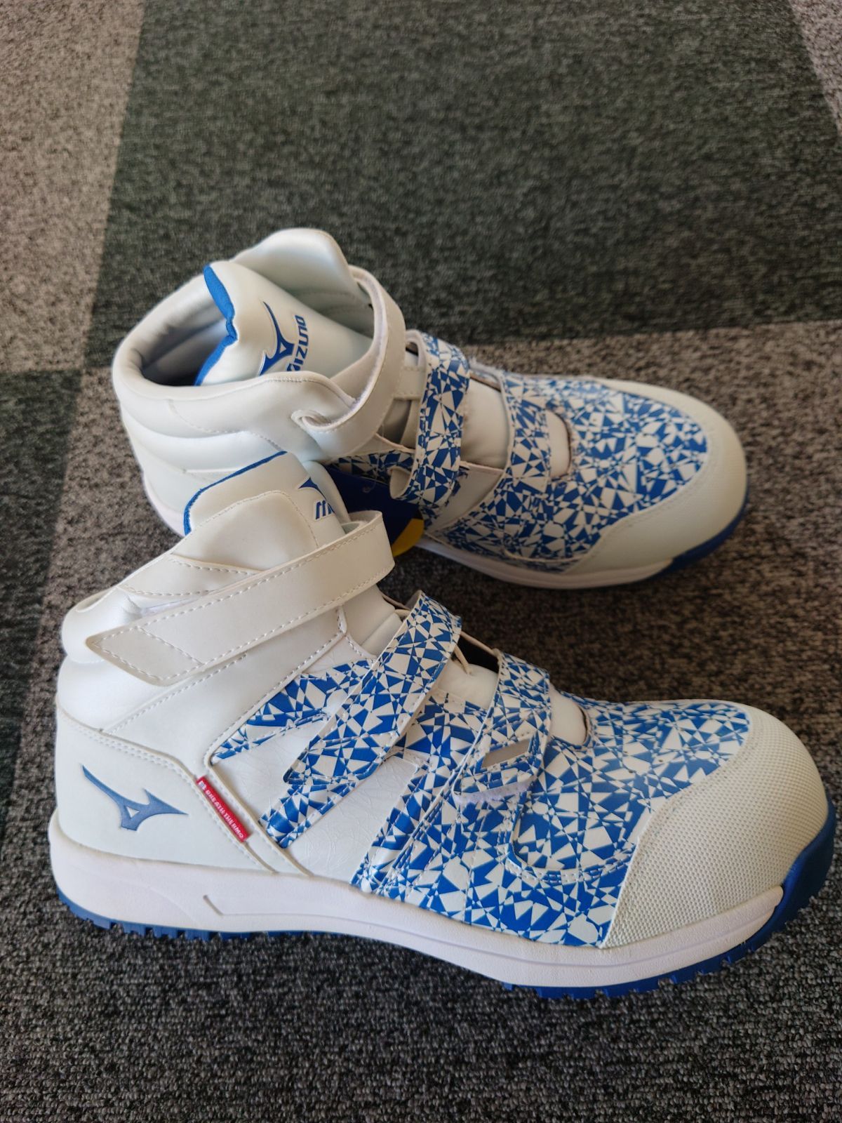 新品・現品限り】MIZUNO オールマイティBF22MLtd F1GA190601 安全靴