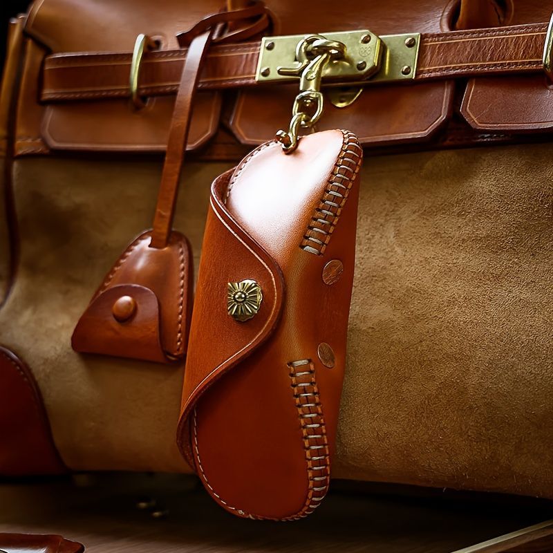 サングラスケース ヴィンテージ 手縫い 本革トラベルウォレット 真鍮スナップクロージャー ランヤード付き トップフラップファッショングラス収納 キー イヤホン 小銭用 多ポケットオーガナイザー 牛革 クラシックデザイン 頑丈な構造 ブラウン コーヒー