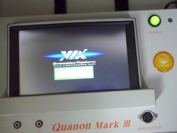 サイマティクス セラピー Quanon Mark 3 Ⅲ コード表付 ハードケース 超音波 周波数 生体 音振共鳴 ホメオパシー バイオレゾナンス 現状  - メルカリ