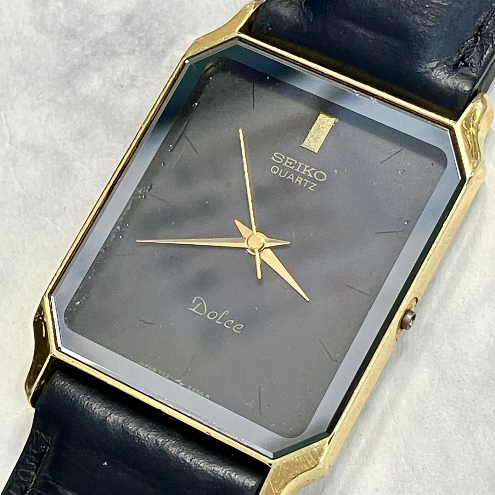 【稼働ジャンク品⭐️修理可能な方ぜひ】 SEIKO ドルチェ　 7731-5220     ANTIMAGNETIC 60G     薄型スクエアフェイス　 ブラック　 クオーツメンズウォッチ　 1987年製 （AYA）