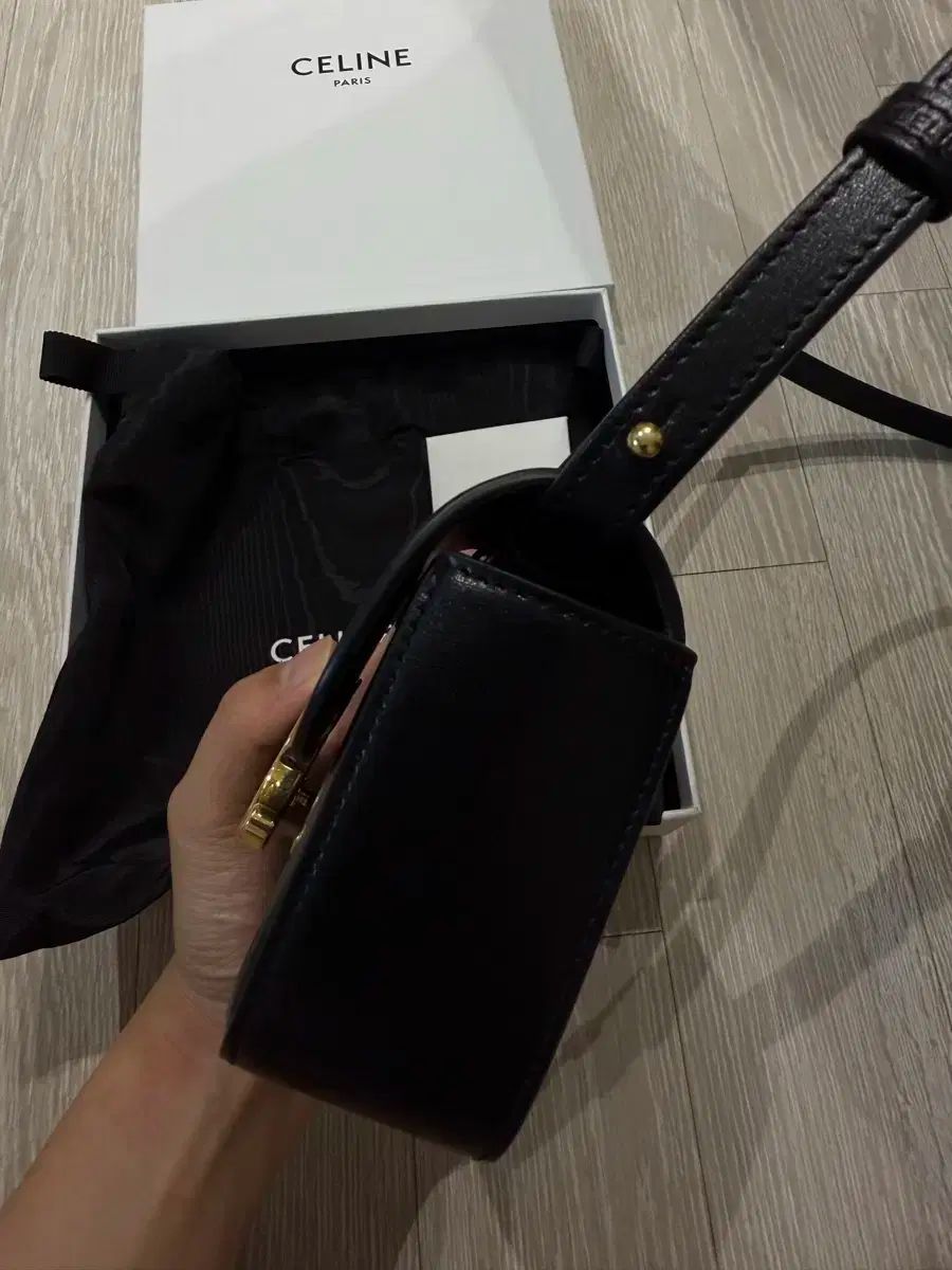 Celine セリーヌ ミニ クロード シャイニー 光沢 カーフレザー ブラック DECORATOM_COM_BR