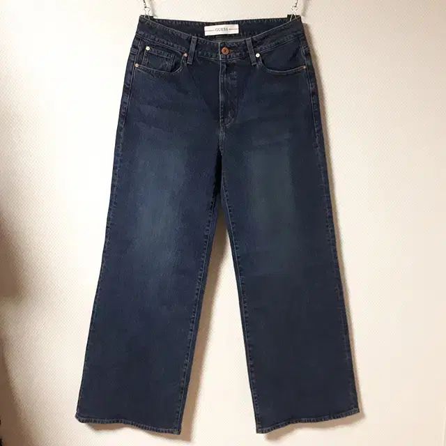 ユニクロ公式 UNIQLO ワイドフィットジーンズ［32㌅］ - メルカリ 