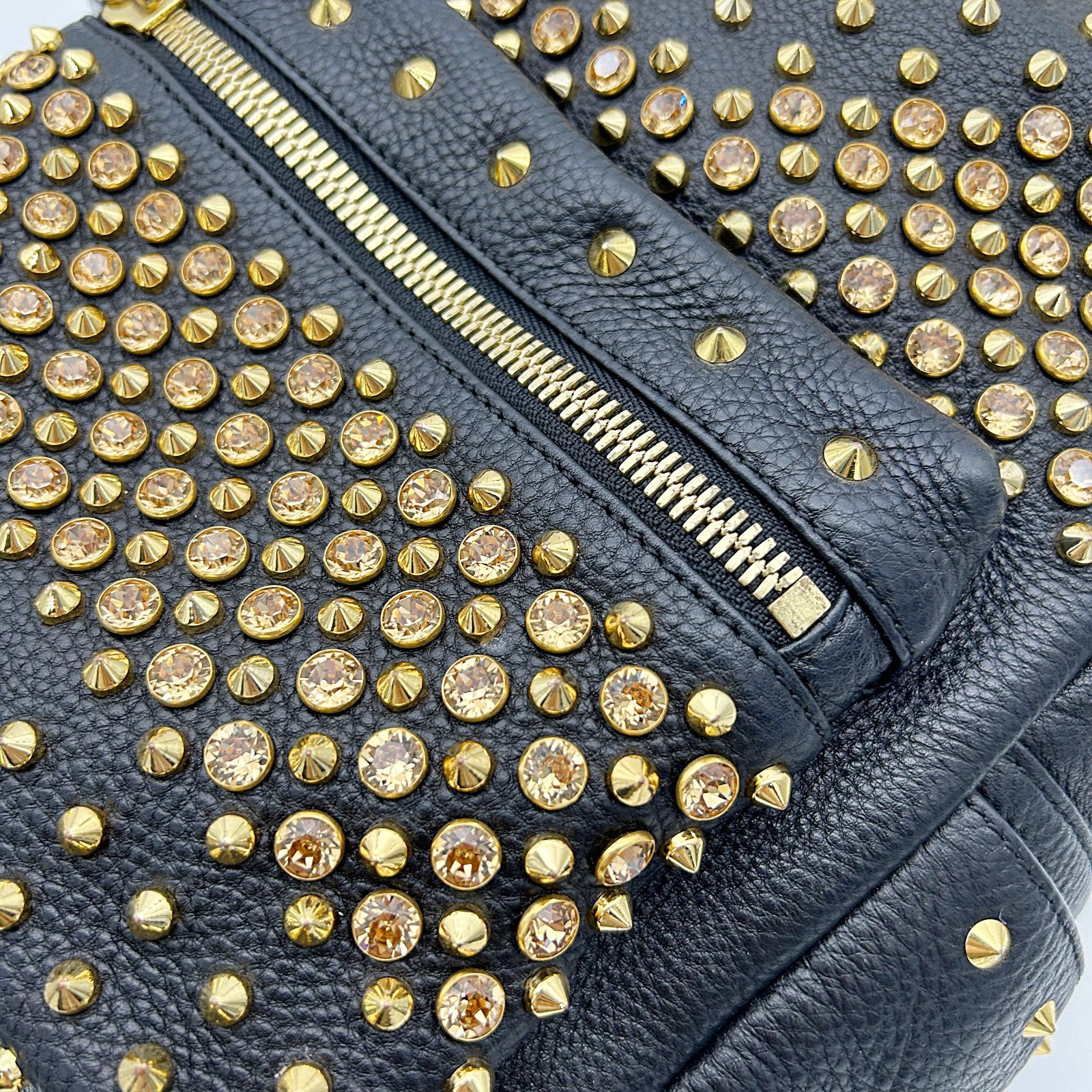 MCM ゴールド レザーバックパック MCM（エムシーエム）バックパック