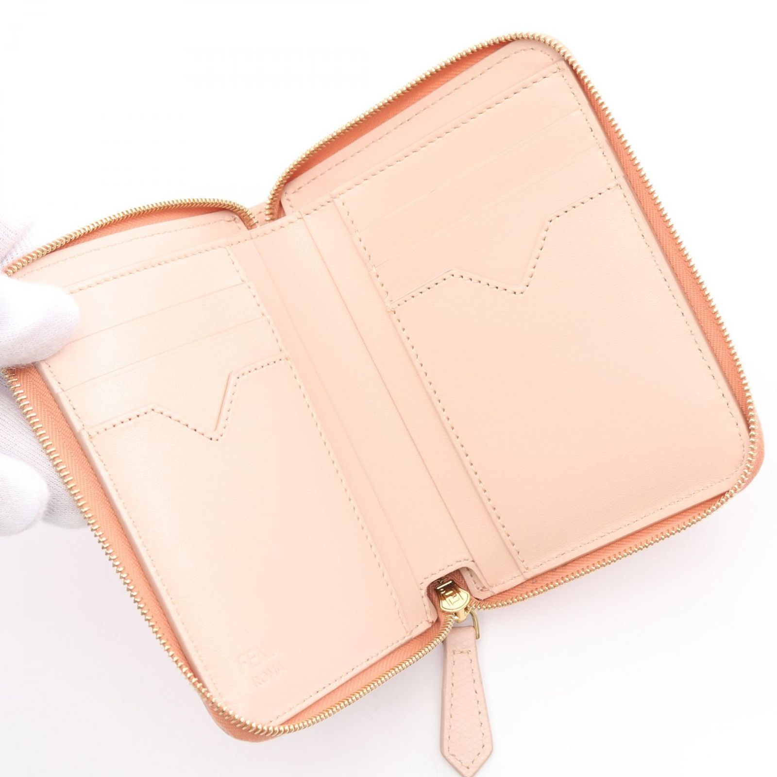 FENDI フェンディ　財布　ピンク　ラウンドジップ フェンディ FENDI モンスター バッグバグズ ラウンドファスナー