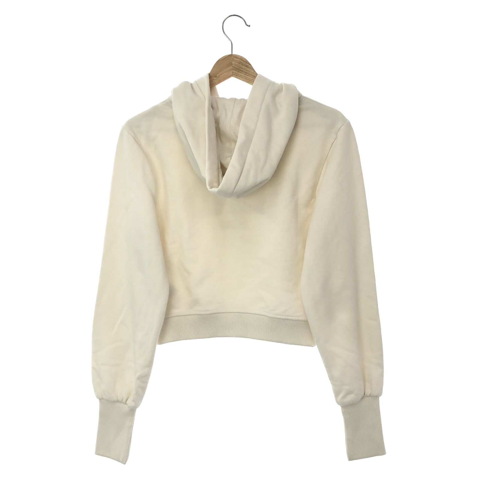 フェンディ ショート丈ロゴトレーナー パーカー - メルカリ 