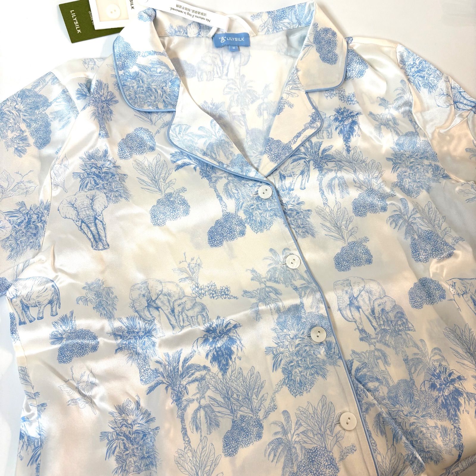 ◼️LILY SILK◼️ 新品タグ付き✨ ラ テラ・プリントシリーズ 長袖長