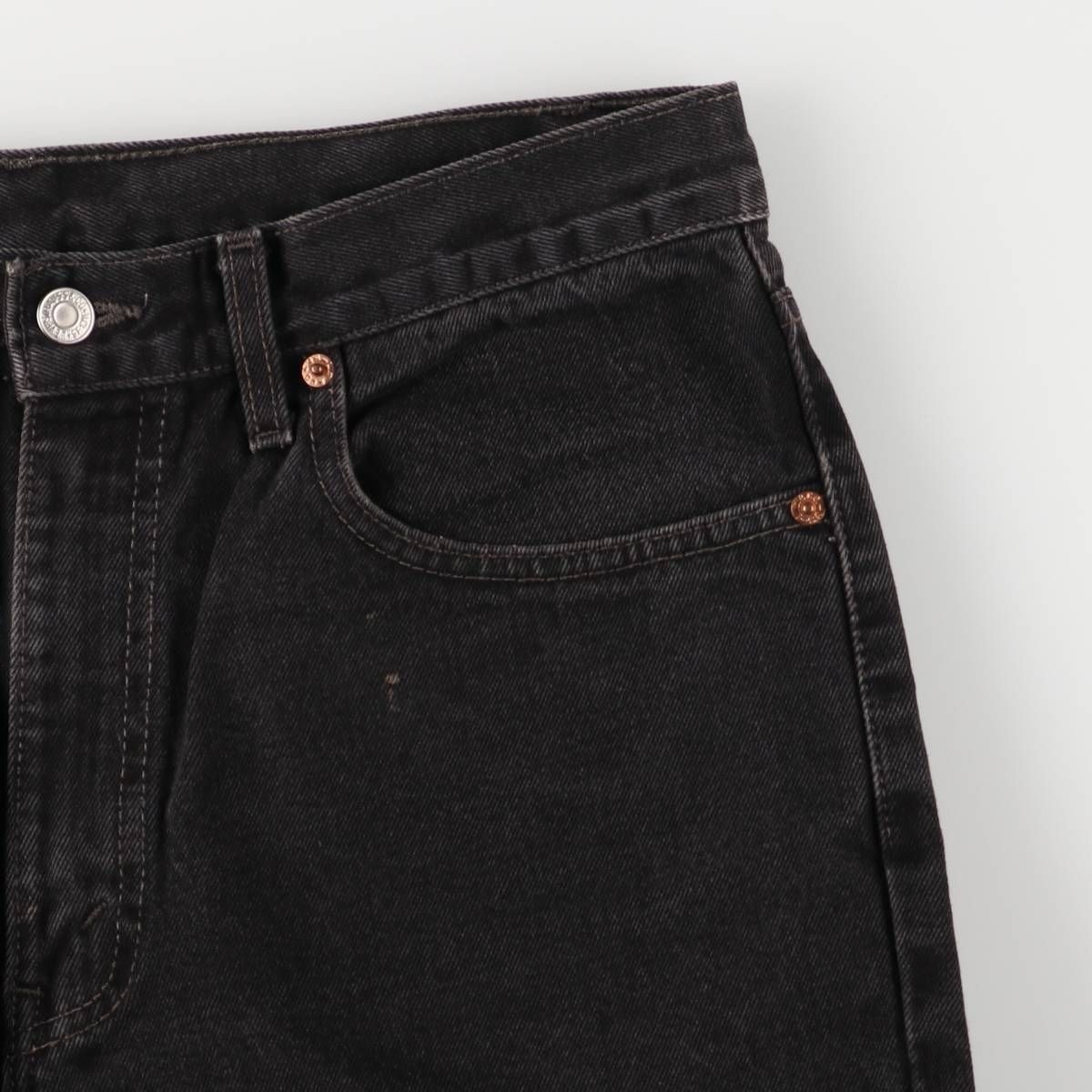 テーパードデニムパンツ