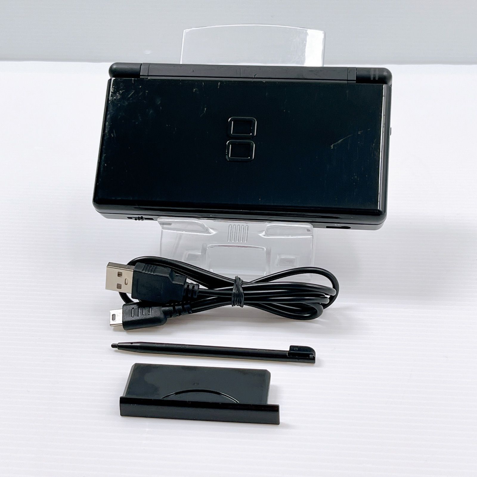 任天堂　3DS / DSlite   セット 任天堂 DSLite 本体 ホワイト 中古 充電器＆タッチペン付 すぐ