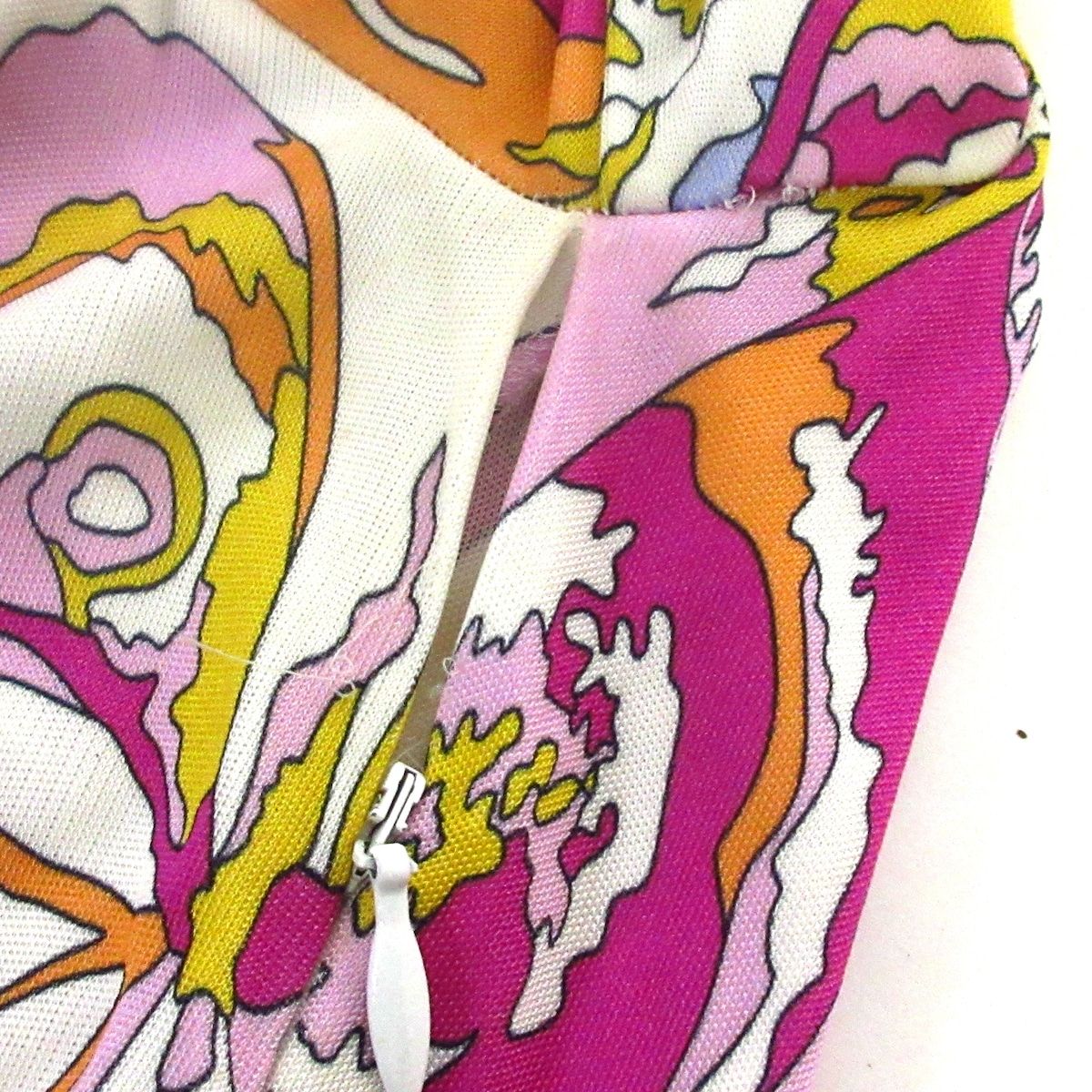 正規品⭐︎EMILIO PUCCIキャミソール⭐︎XSサイズ Emilio Pucci Geometric Signature Print Sleeveless Knit Top