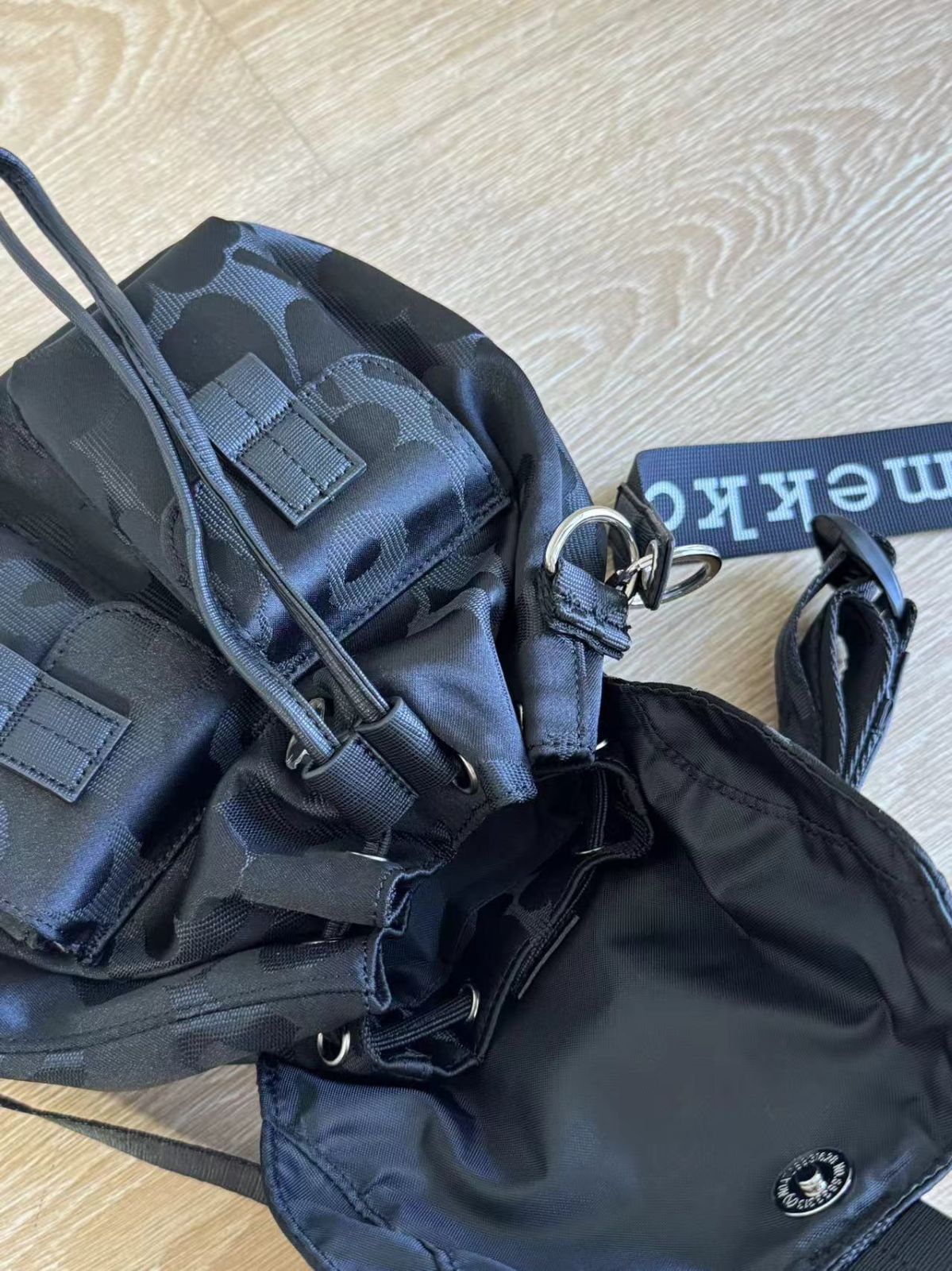 レディース ブラック